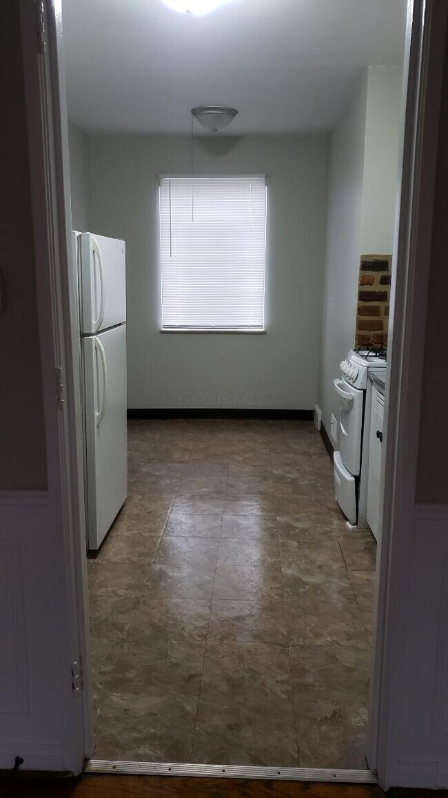 Building Photo - 1157 Bryden Rd