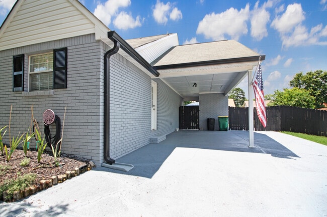 Building Photo - 119 Keltingham Ct