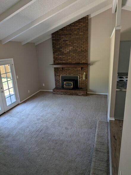 Main level living room - 1608 23rd Ave