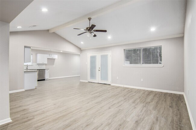 Primary Photo - 1702 Athens Dr