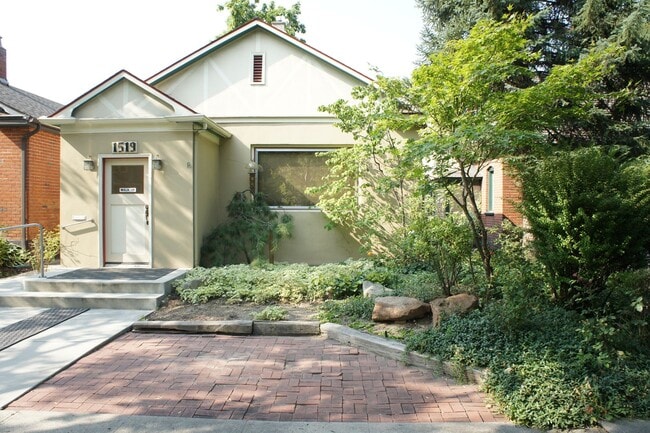 Building Photo - 1519 W Hays St