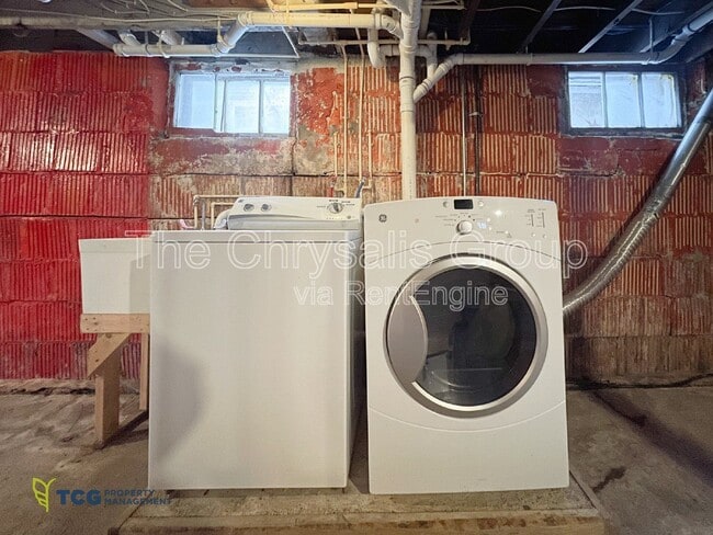 Building Photo - 111 W Moore St