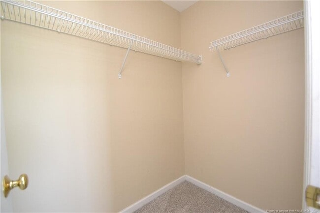 Building Photo - 1914 Sterling Hill Dr