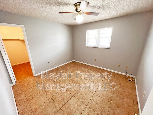 Building Photo - 5634 Grant St