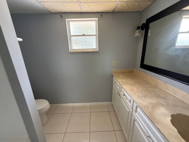 Building Photo - 2519 Griffin Square