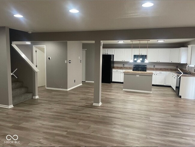 Building Photo - 8325 Burket Way