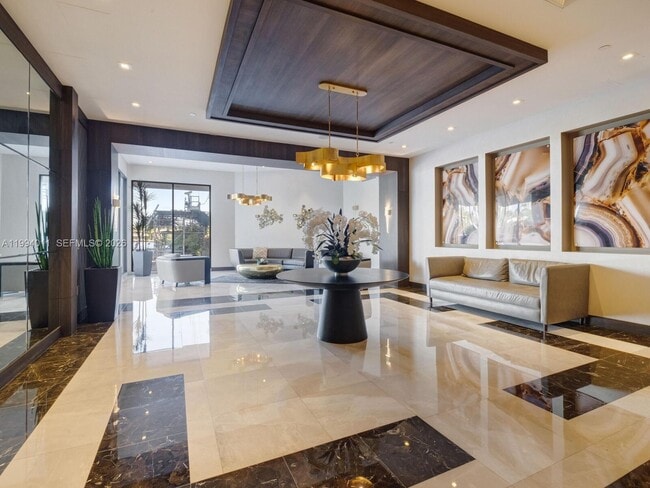 Building Photo - 20505 E Country Club Dr