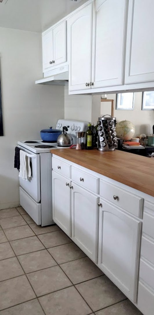 Building Photo - Town Home in South Davis!