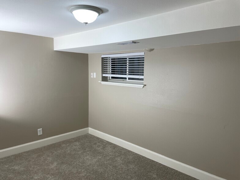 Second bedroom - 14646 196th Ave SE