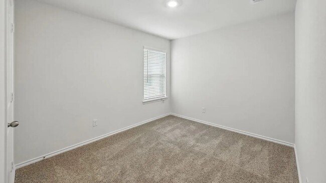 Building Photo - Beautiful new 4-bedroom, 2-bath home with an open floor plan, granite kitchen, two-car garage, an...