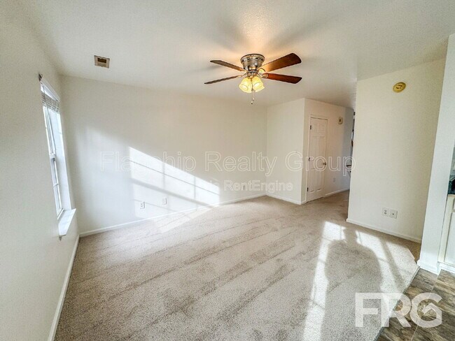 Building Photo - 4270 Williamsbrook Ln