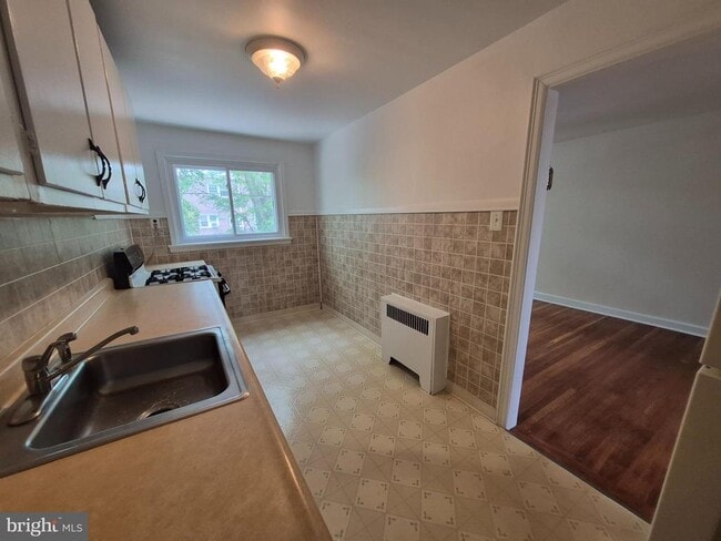 Building Photo - 3423 Verner St