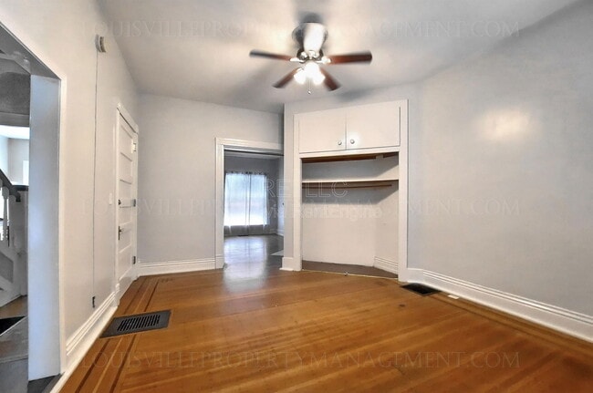 Building Photo - 319 W Lee St