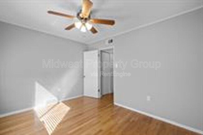 Building Photo - 2507 S Big Bend Blvd