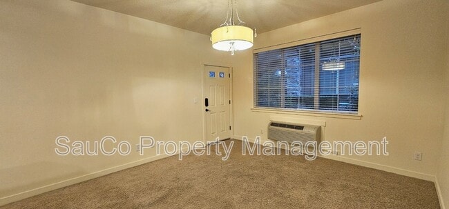 Building Photo - 8078 NE Miriam Way