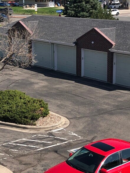 Building Photo - 33 S Boulder Cir