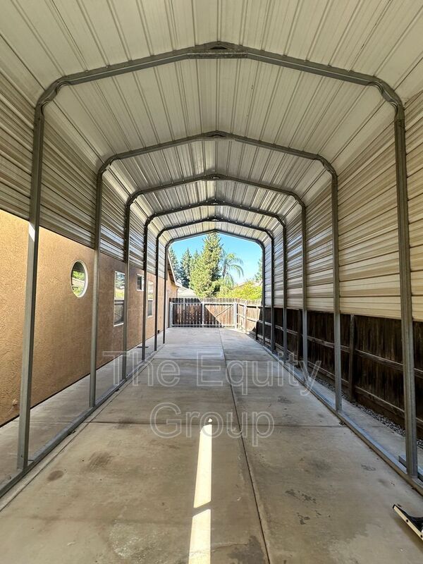 Building Photo - 1523 E Monte Vista Ct