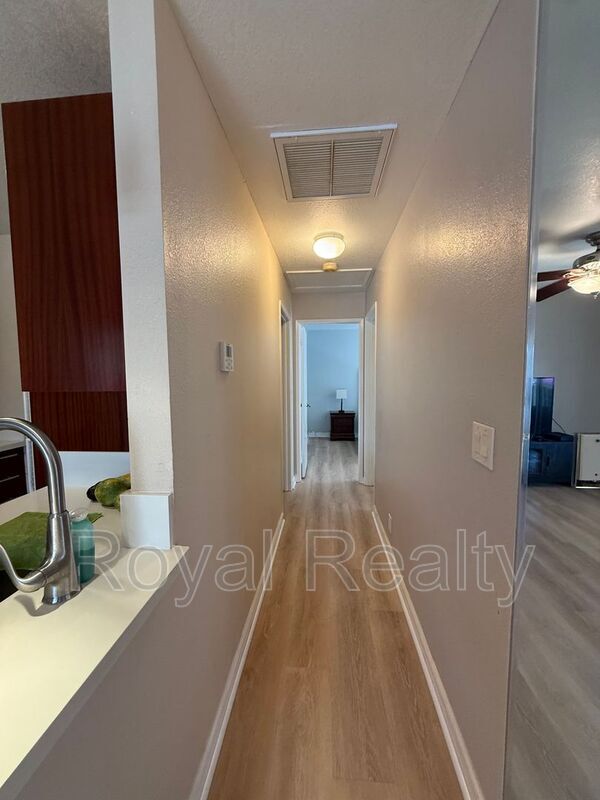 Building Photo - 480 Kenolio Rd