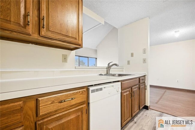Building Photo - 1607 Aspen Dr