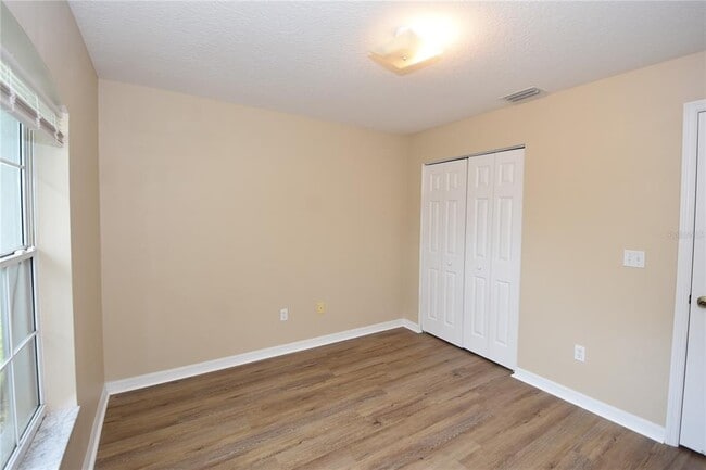 Building Photo - 32 Slumber Path