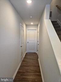 Building Photo - 193 Drexel Ct