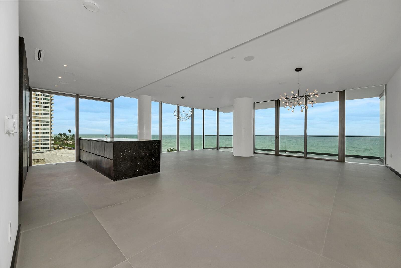 Building Photo - 2000 S Ocean Dr