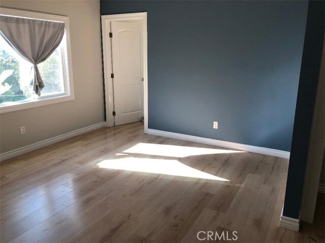 Building Photo - 1866 N Ave 56