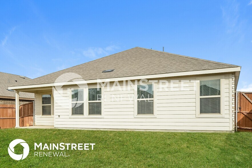 Building Photo - 824 English Dr