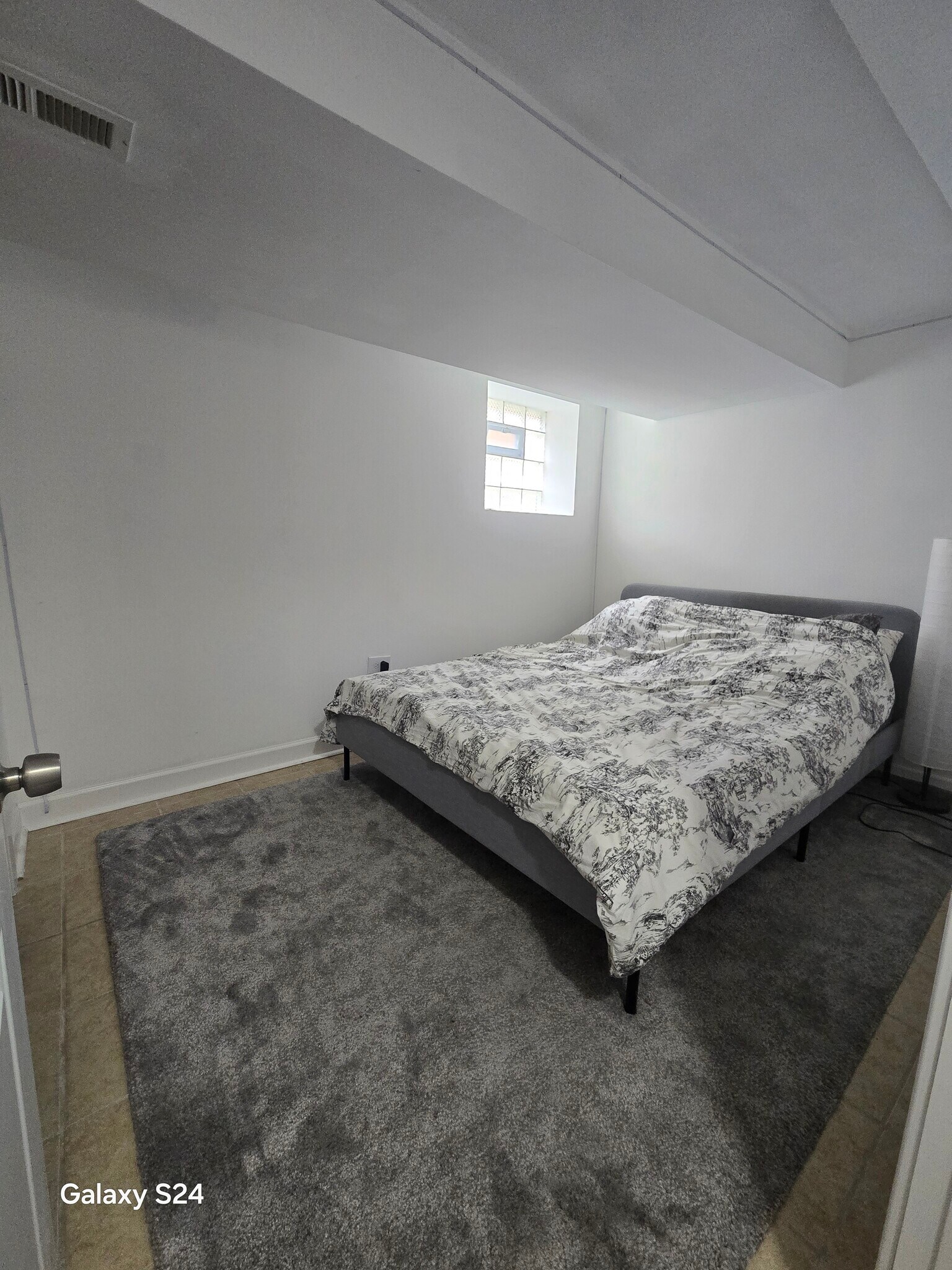 bedroom 2 - 5255 N Mobile Ave