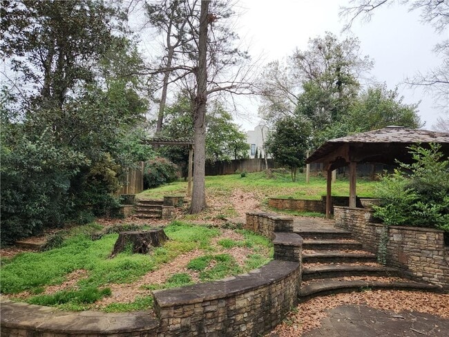 Building Photo - 836 Ponce De Leon Terrace NE