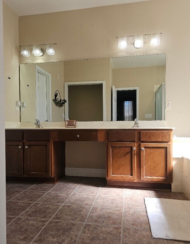 Building Photo - Waterford Plantation Home in Carolina Forest