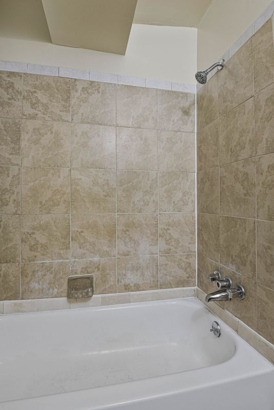 Building Photo - 3427 B St SE