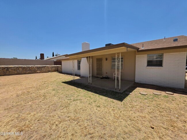 Building Photo - 11229 Pony Soldier Ave