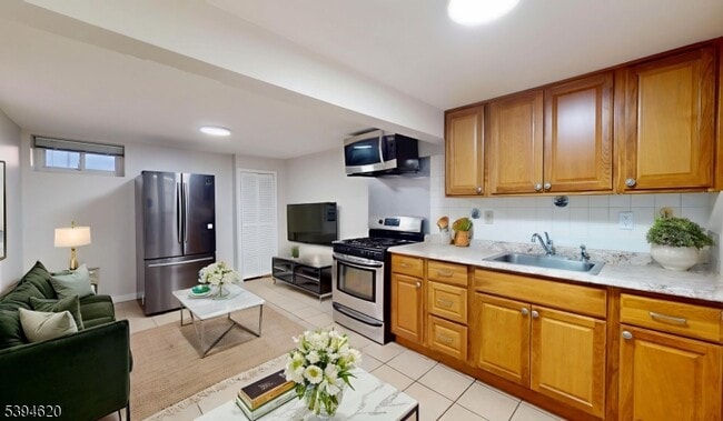 Building Photo - 750 Lafayette Ave