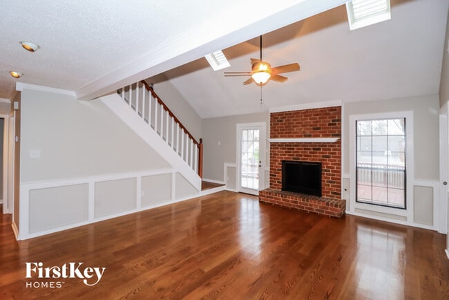 Building Photo - 3862 Oak Forest Dr