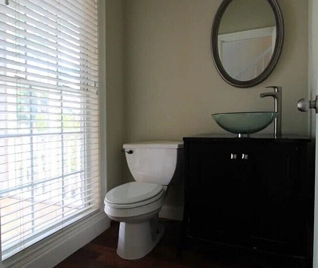 Building Photo - 108 Huntington Shoals Dr