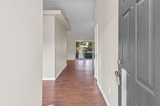 Building Photo - 1895 Everglades Dr
