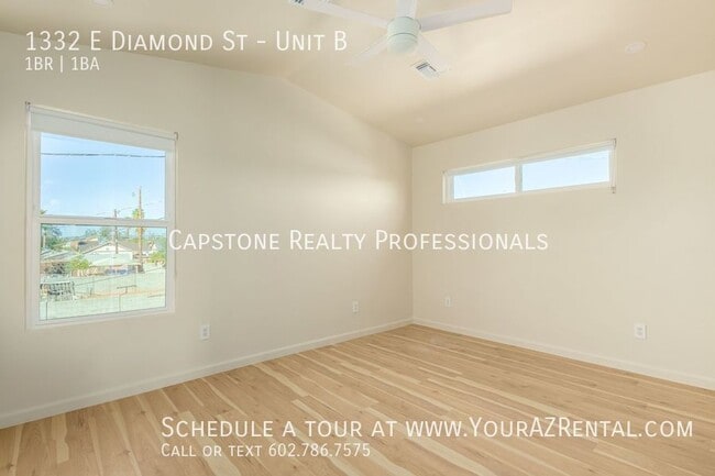 Building Photo - 1332 E Diamond St