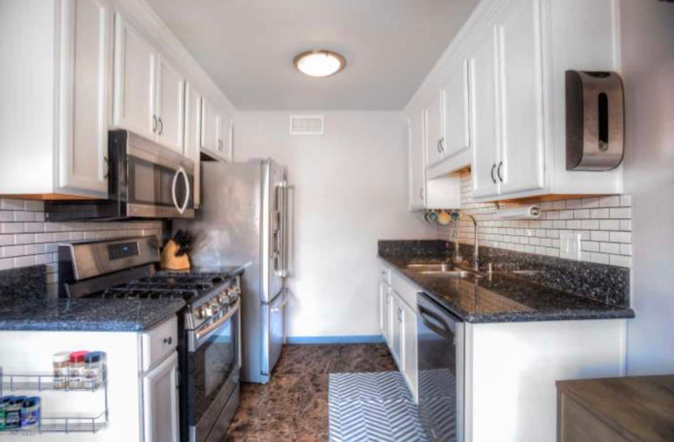 Kitchen - 112 N Avenue 66