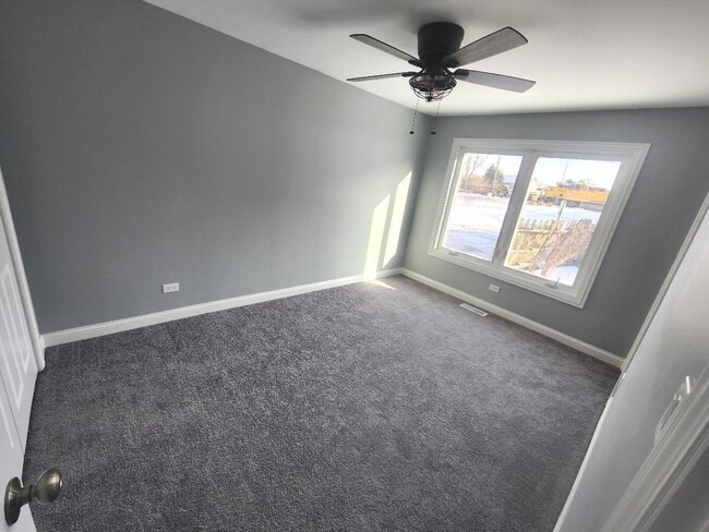 Building Photo - 4147 Prairie Ave