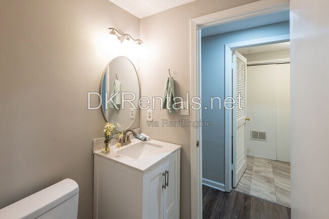 Building Photo - 3067 Steeplechase Dr