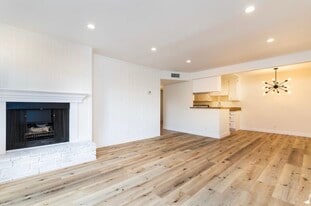 Building Photo - 4524 Tujunga Ave