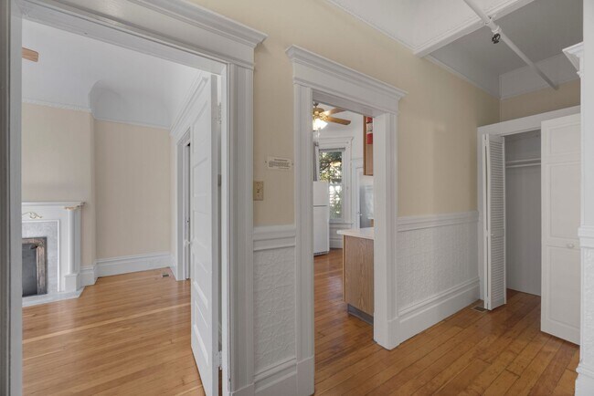 Building Photo - 3982-3984-3984 25th St