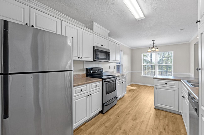 Building Photo - 2654 Ardwick Dr