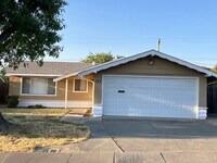 Building Photo - 137 Lomita Ave