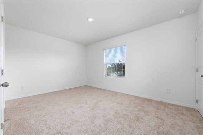 Building Photo - 1153 Blue Jay Dr