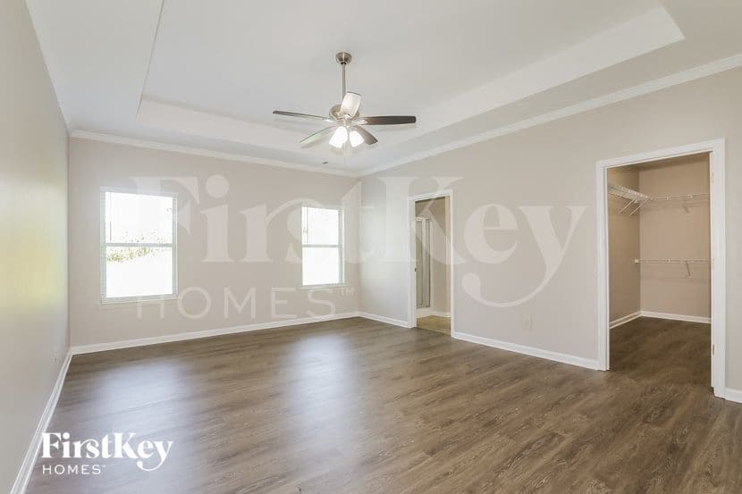 Building Photo - 566 Massey Ct