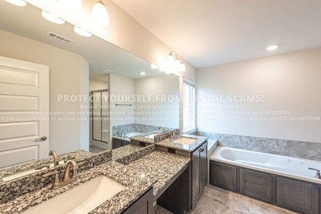 Building Photo - 371 W Tyler Rd