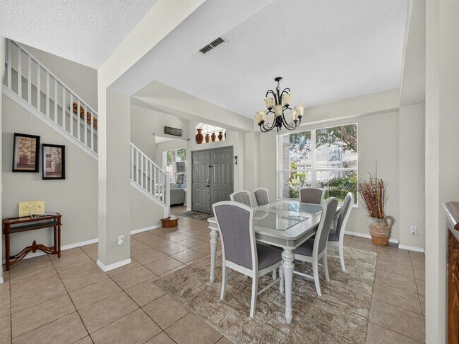 Building Photo - 8519 La Isla Dr