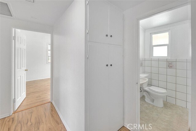 Building Photo - 950 Barbra Ln